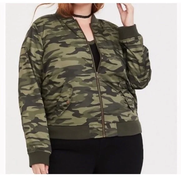 Torrid Camo Bomber Jacket 💚 - Picture 1 of 7
